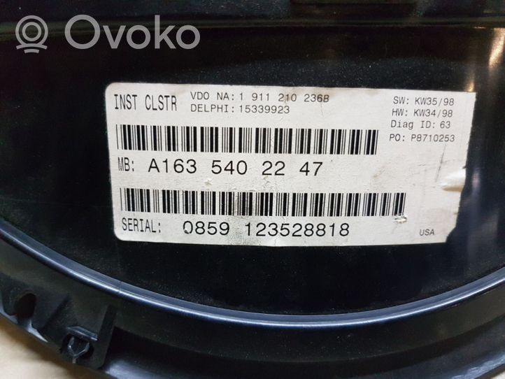 Mercedes-Benz ML W163 Tachimetro (quadro strumenti) A1635402247