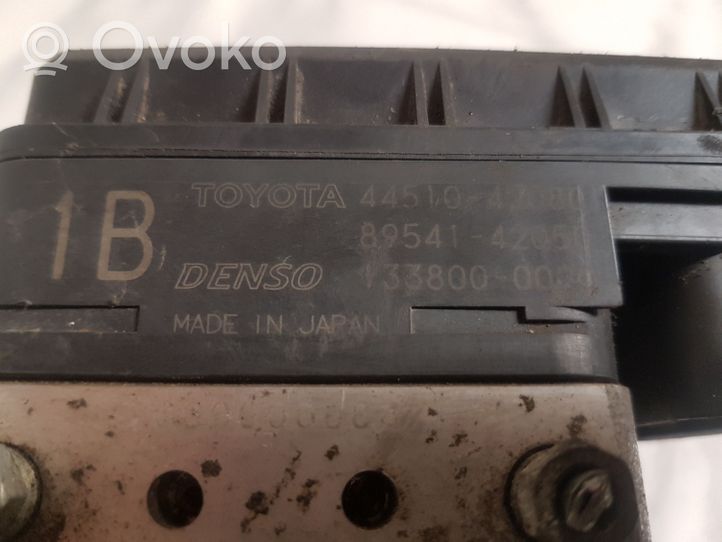 Toyota RAV 4 (XA20) ABS-pumppu 4451042080