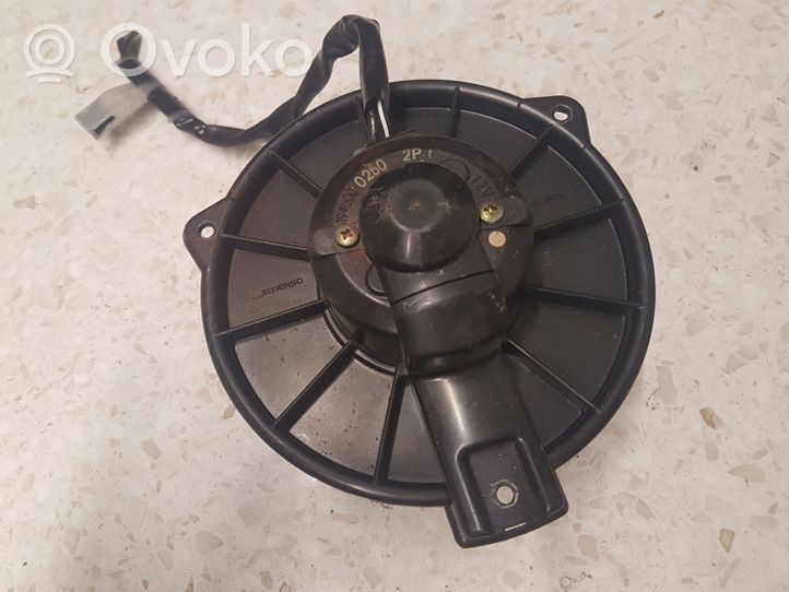 Toyota Carina T210 Pečiuko ventiliatorius/ putikas 1940000250