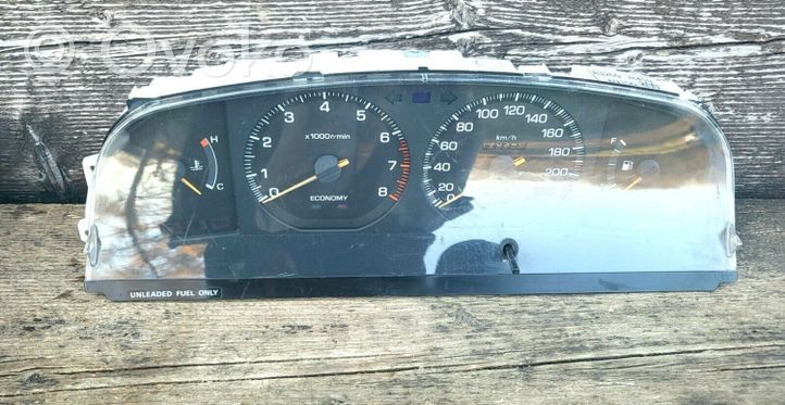 Toyota Carina T190 Compteur de vitesse tableau de bord 832002B450