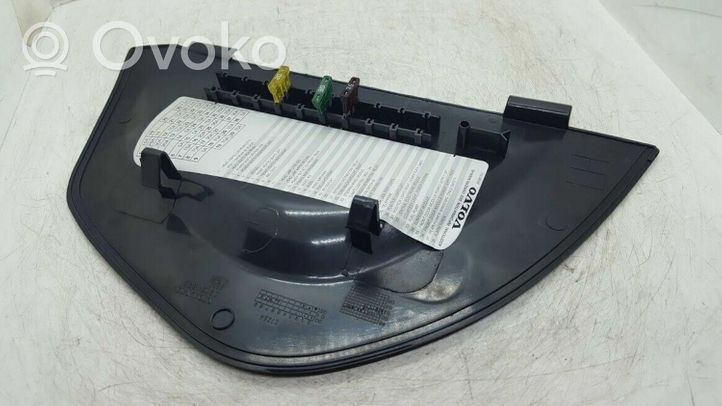 Volvo S60 Rivestimento estremità laterale del cruscotto 09164899