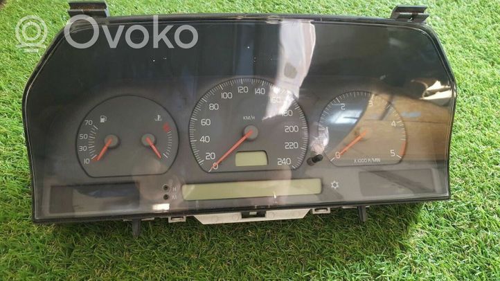 Volvo S70  V70  V70 XC Tachimetro (quadro strumenti) 9168386