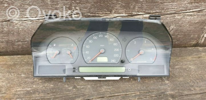 Volvo S70  V70  V70 XC Tachimetro (quadro strumenti) 9168386