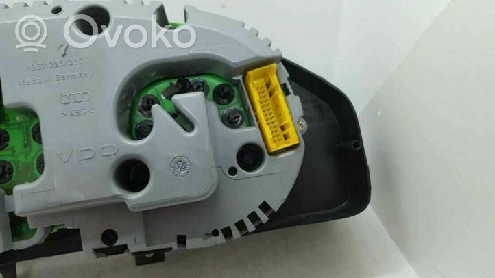 Audi A4 S4 B5 8D Tachimetro (quadro strumenti) 8D0919033C