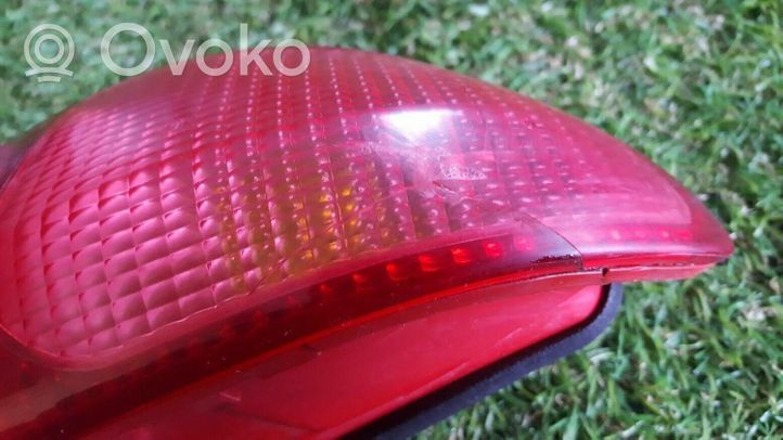 Alfa Romeo 156 Lampy tylnej klapy bagażnika 60620139