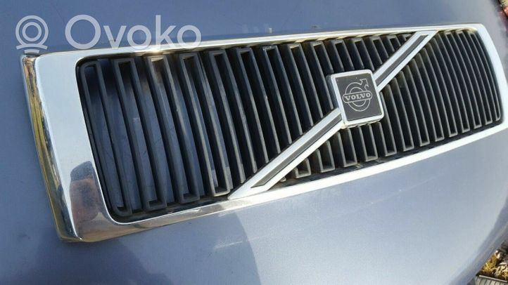 Volvo 440 Grille calandre supérieure de pare-chocs avant 906903