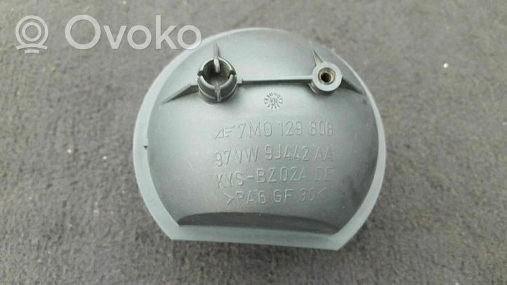 Audi 80 90 B2 Vacuum air tank 7M0129808