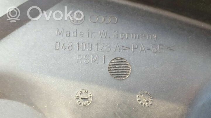 Audi 80 90 B3 Osłona paska / łańcucha rozrządu 048109123A