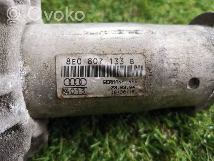 Audi A4 S4 B5 8D Odbój / Amortyzator zderzaka przedniego 8E0807133B