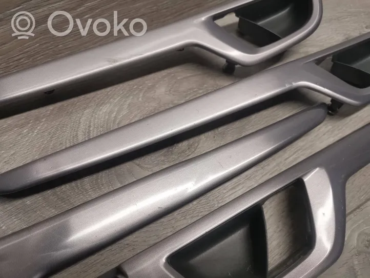 Volvo S60 Autres éléments de garniture porte avant 8658885