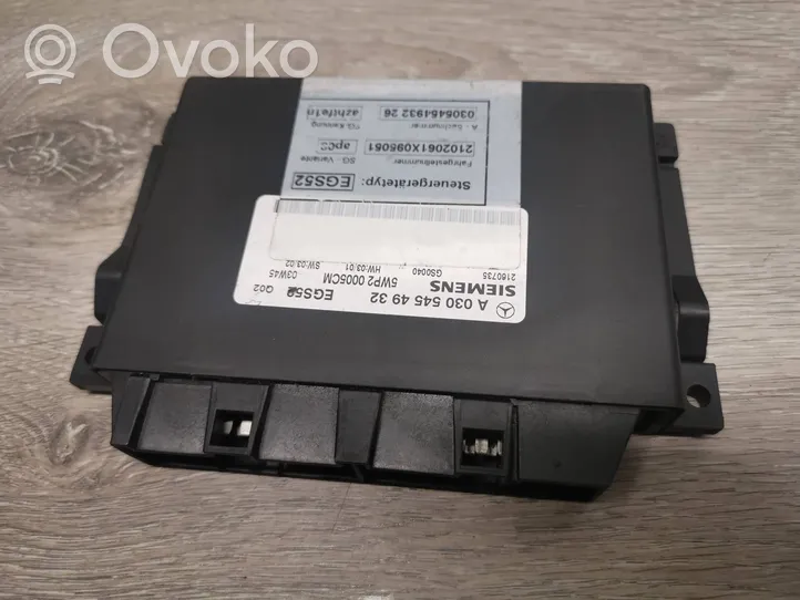 Mercedes-Benz E W210 Module de contrôle de boîte de vitesses ECU A0305454932