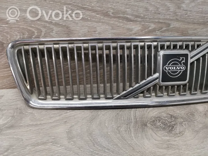 Volvo S40, V40 Grille de calandre avant 803301