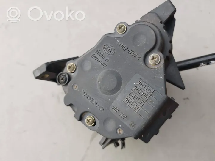 Volvo S70  V70  V70 XC Pedale dell’acceleratore 9447137