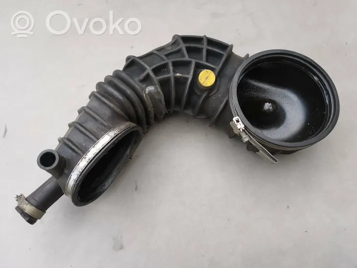 Audi 80 90 B3 Air intake hose/pipe 026133357G