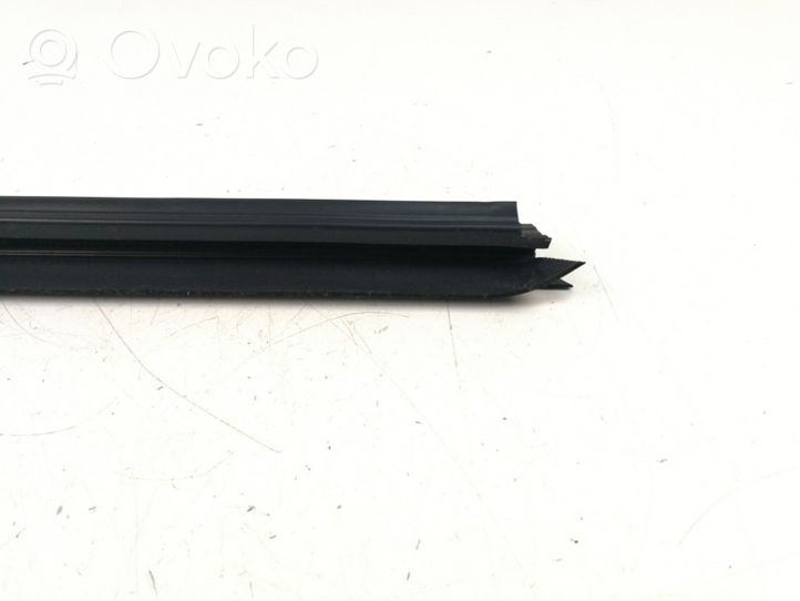 Ford S-MAX Rubber seal front door window/glass 