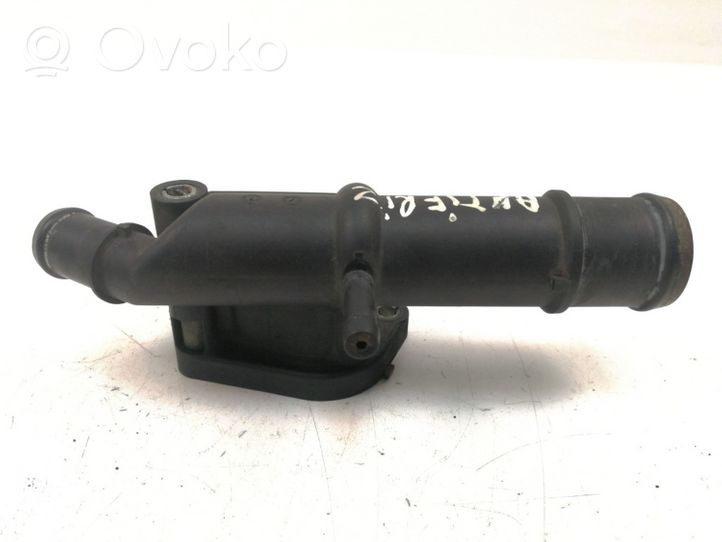 Volkswagen Tiguan Boîtier de thermostat / thermostat 03L121132