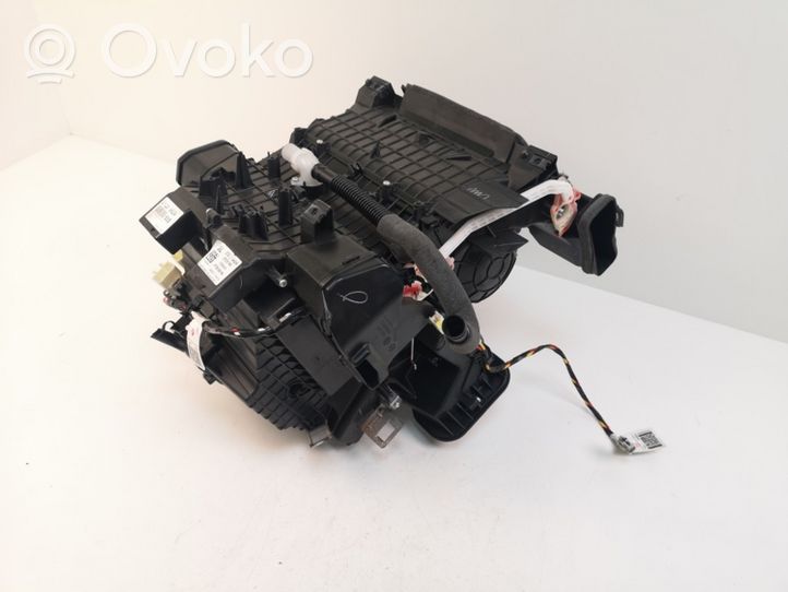 Nissan Juke I F15 Sisälämmityksen ilmastoinnin korin kokoonpano F156109196