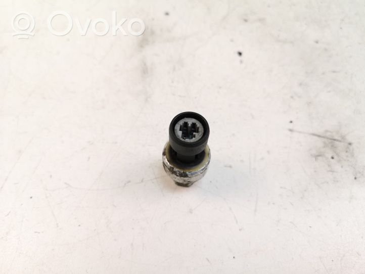 Opel Zafira B Air conditioning (A/C) pressure sensor 9131721