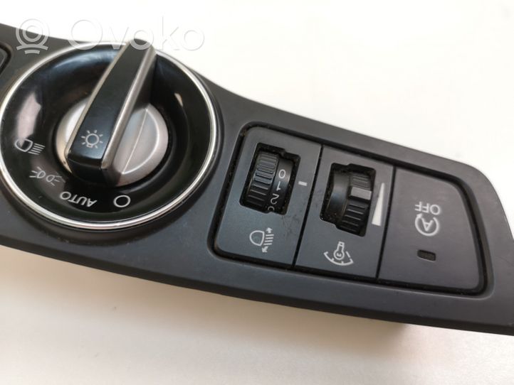 Hyundai i40 Light switch 933003Z970