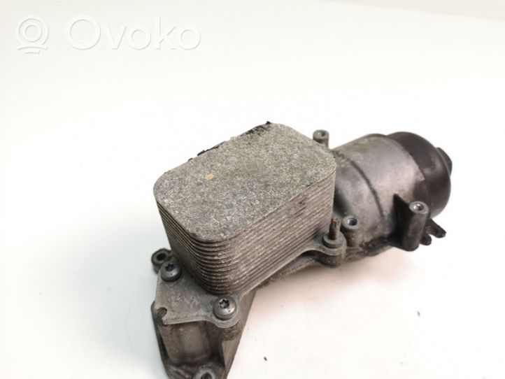 Ford Focus Oil filter mounting bracket 