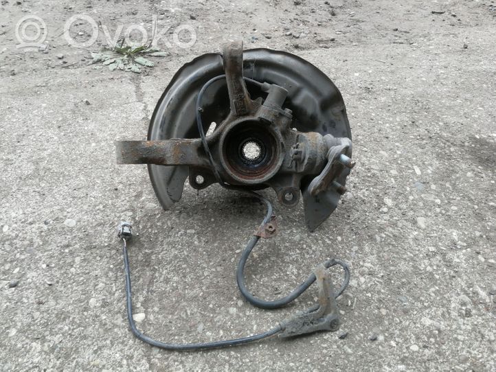 Toyota Avensis T220 Front wheel hub 