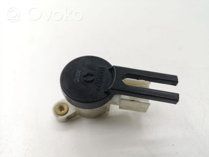 Opel Mokka Clutch pedal sensor 