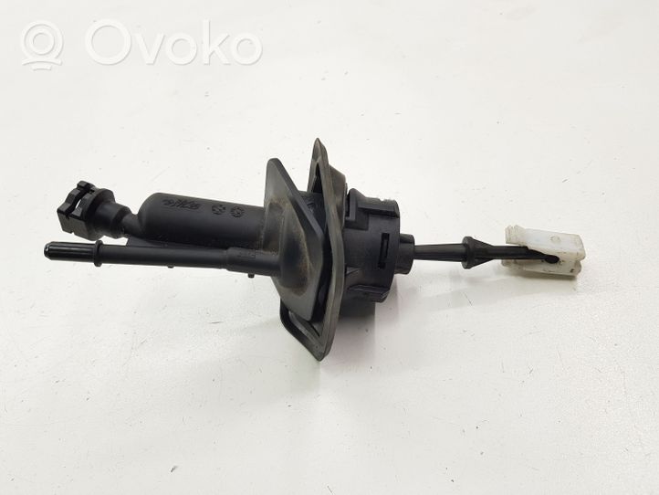 Ford Grand C-MAX Clutch master cylinder 3M517A543BF