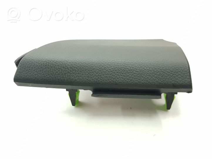 Hyundai i30 Rivestimento del pannello 84735A6900