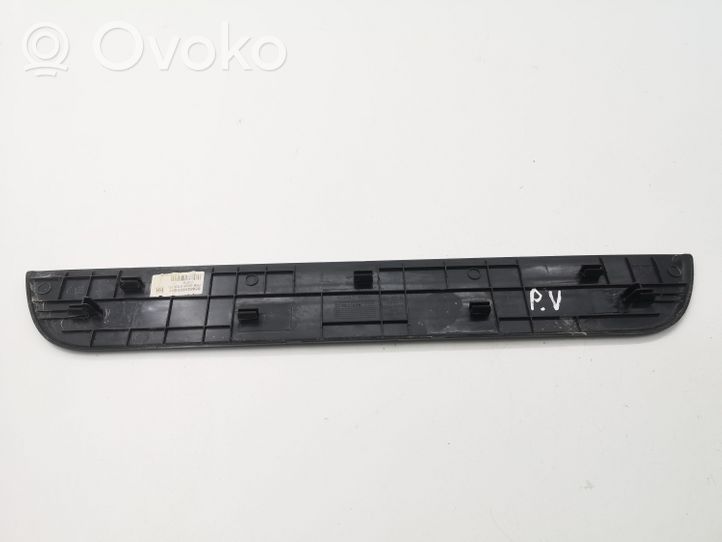 Hyundai i30 Front sill trim cover 85883A6000