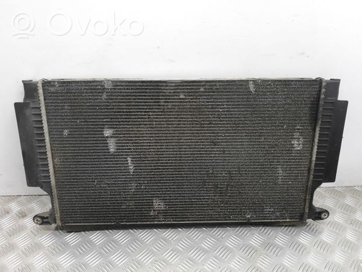 Toyota Avensis T270 Radiateur de refroidissement 164000R061B