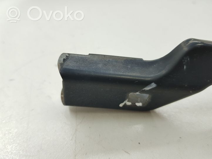 Volvo V60 Priekinio stiklo valytuvų kojelė 30753509