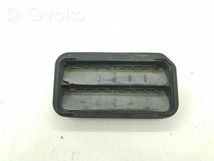 Chevrolet Captiva Quarter panel pressure vent 22702776