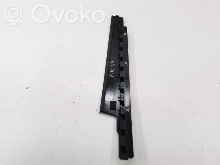 51953325 Jeep Renegade Front door glass trim molding, 14.99 € | RRR 