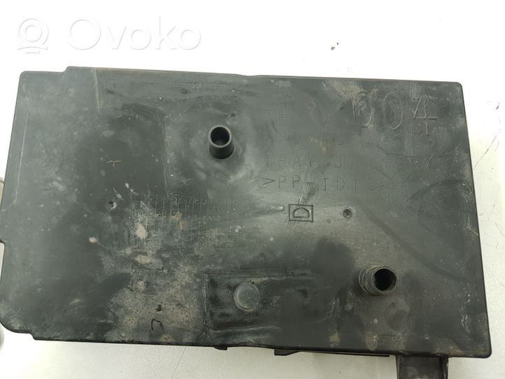 Mitsubishi Outlander Battery tray 8201A004