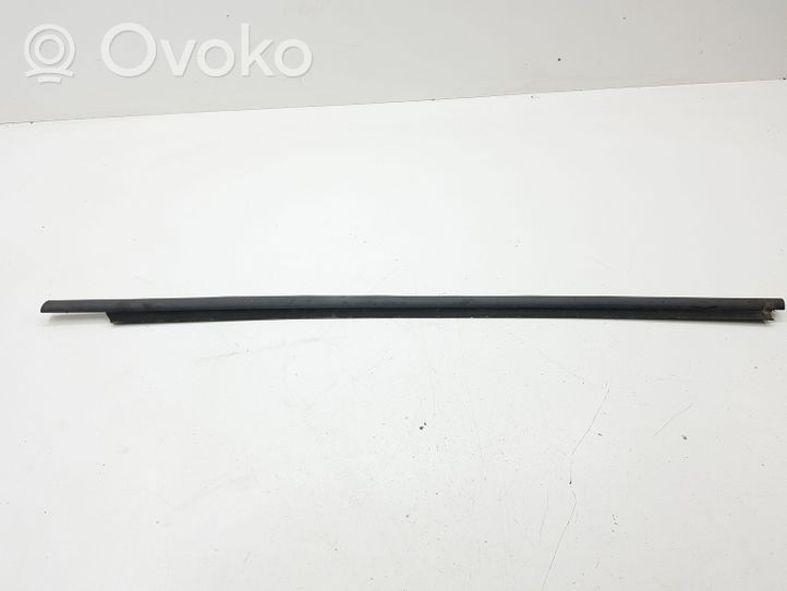 Opel Astra G Rivestimento modanatura del vetro della portiera anteriore LH009153529