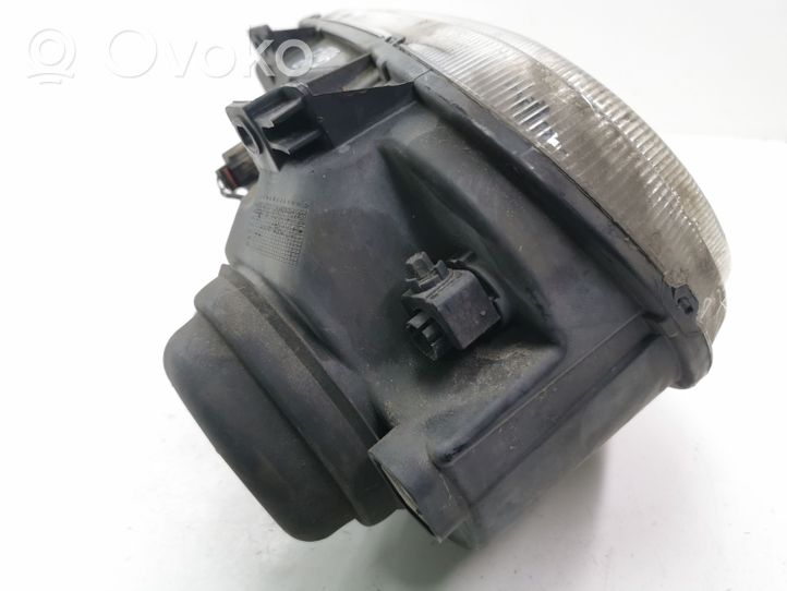 Chrysler 300 - 300C Phare frontale 1758982