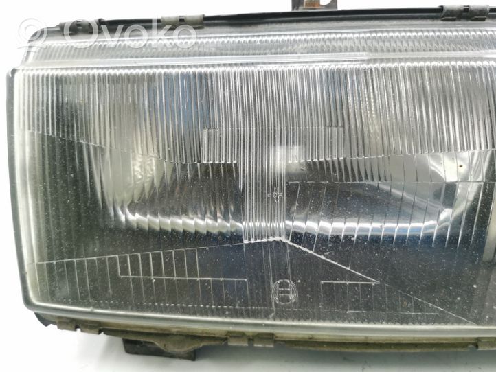 Ford Scorpio Lampa przednia 85GG13060AA