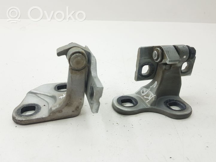 BMW 7 E65 E66 Set di cerniere portiera anteriore 7017817