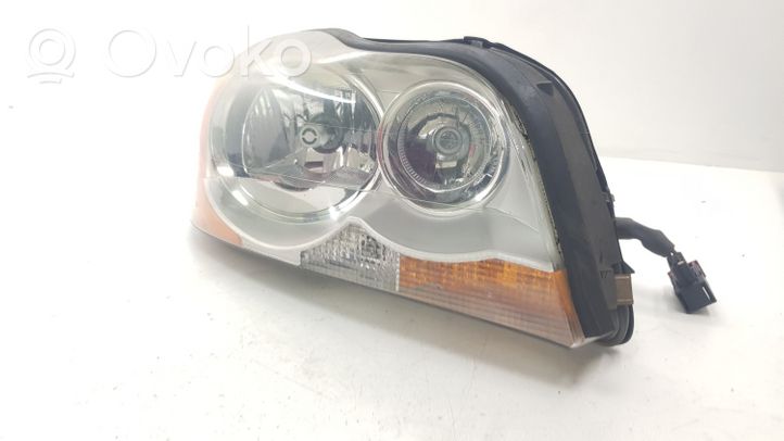 Volvo XC90 Lampa przednia 30764400