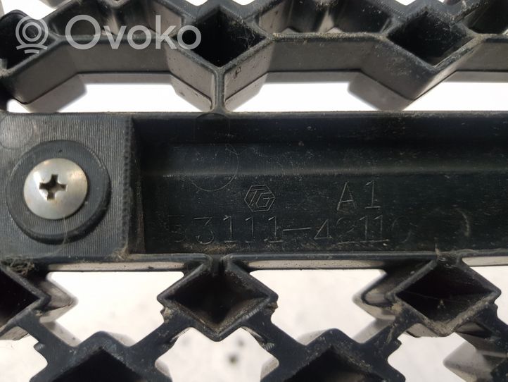 Toyota Avensis T250 Griglia superiore del radiatore paraurti anteriore 5310142190