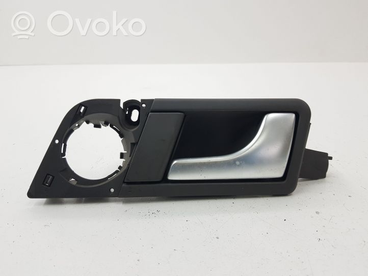 Audi A2 Front door interior handle 8Z0837020