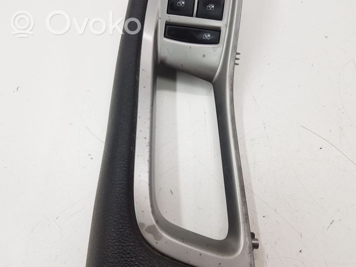 Chevrolet Orlando Interruttore di controllo dell’alzacristalli elettrico 95982041