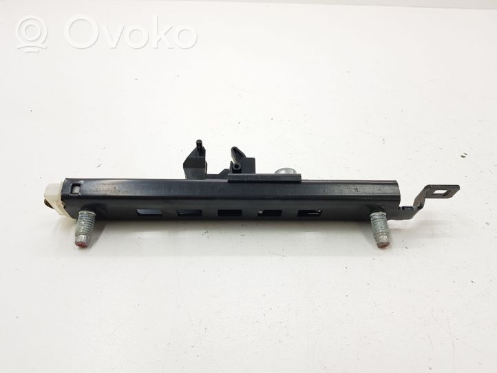 Opel Vectra B Rail de réglage hauteur de ceinture de sécurité 090504938