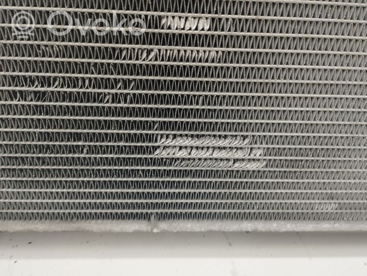 Mitsubishi Outlander Aušinimo skysčio radiatorius 052091