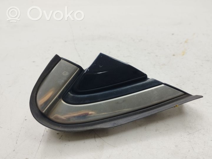 Honda CR-V Moulures des vitres de la porte avant 212831264