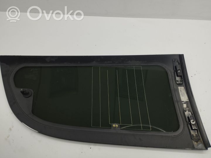 Chrysler Voyager Rear side window/glass 