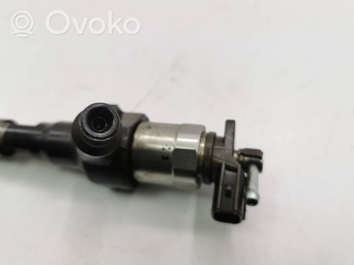 Mazda CX-7 Injecteur de carburant 001112M14276