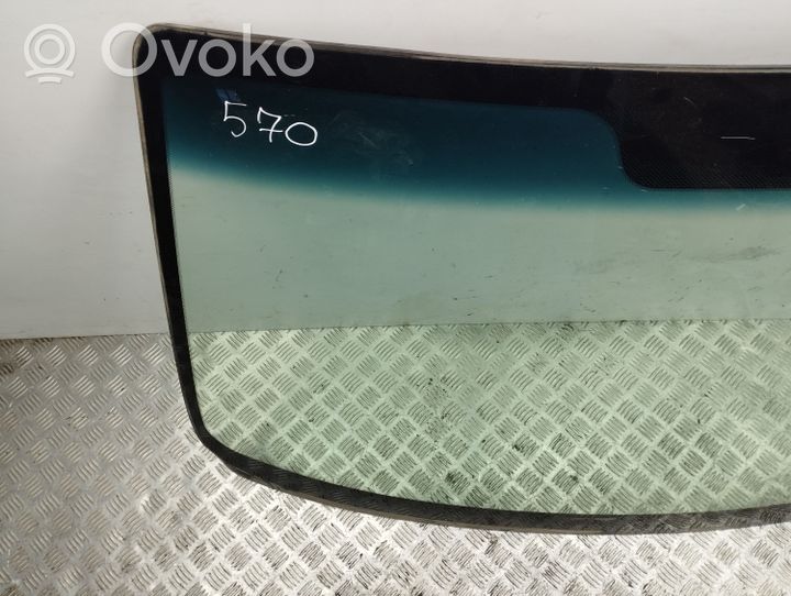 KIA Carens I Front windscreen/windshield window 