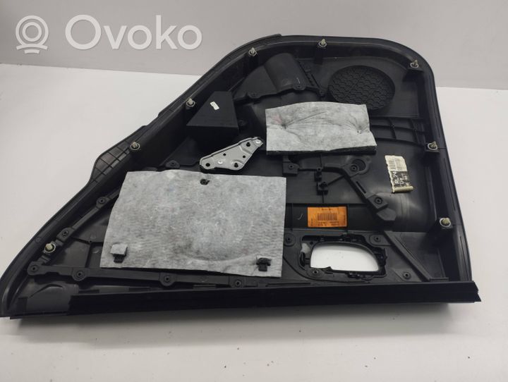 Toyota Auris E180 Takaoven verhoilu 06158046