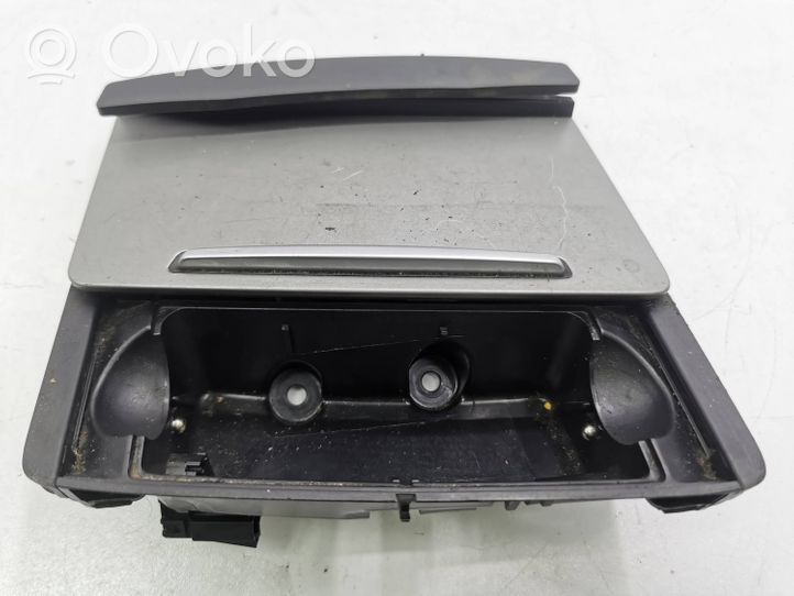 Audi A6 S6 C6 4F Posacenere (anteriore) 4F1857051C